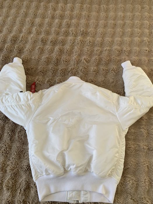 Продам Alpha Industries MA-1