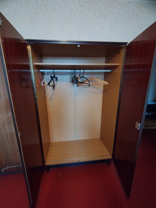 Продаю шафи ,стінка