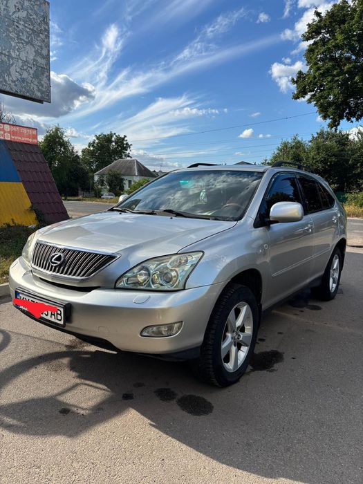 Продам сімейний LEXUS RX