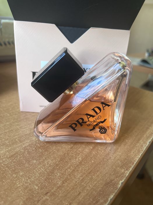 Replika Prada Paradoxe