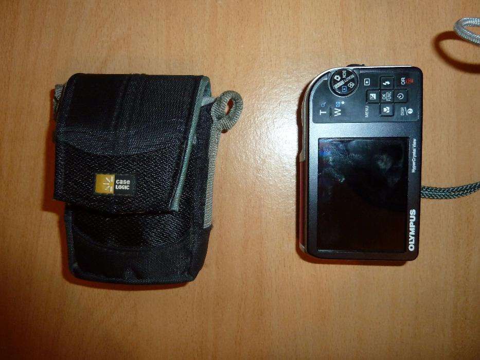 Olympus U5000 Digital Camera, 12 MP64737706216833122