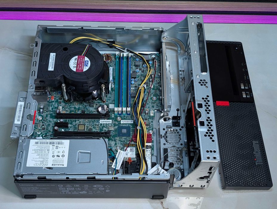 Lenovo ThinkCentre M920S SFF i5-8500" 16GB DDR4 256GB SSD W11 Wi-Fi