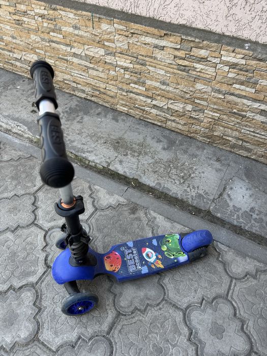 Самокат дитячий