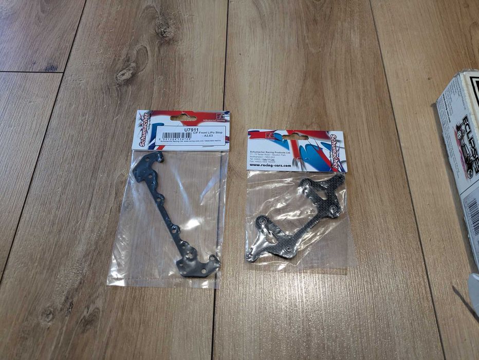 Model  Schumacher Eclipse 3 pancar, 1/12 bez elektroniki