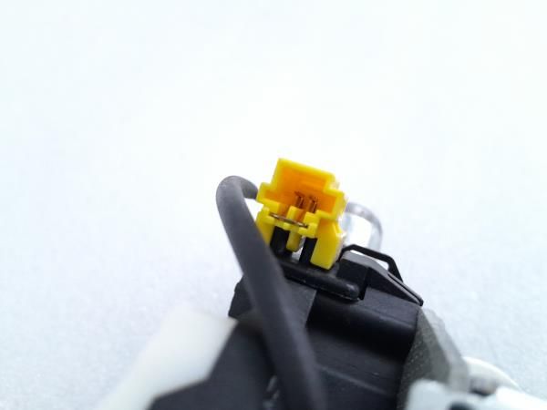 Cinto trás esquerdo MERCEDES-BENZ Classe C (W204)