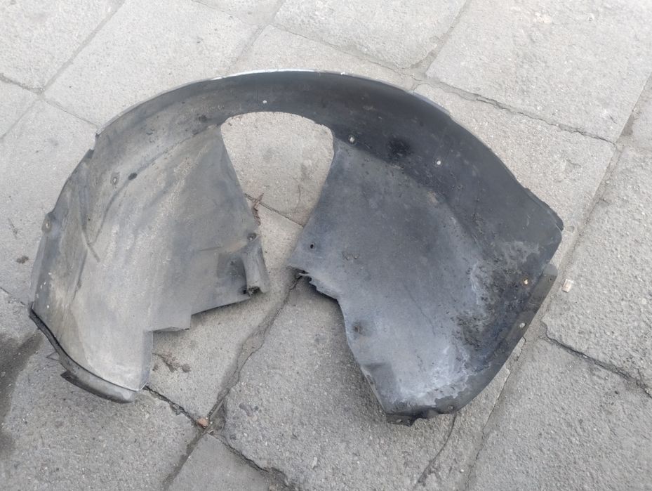 BMW 7 E38 nadkole przód lewe lift