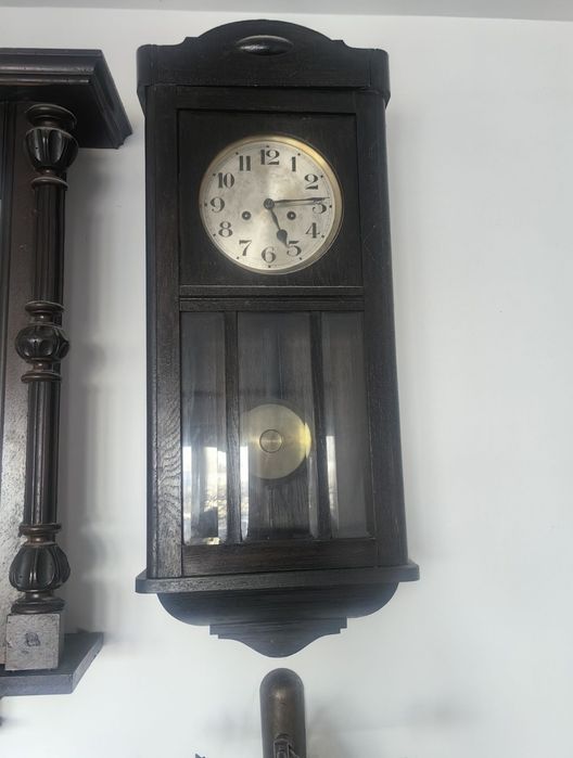 Zegary wiszące działające