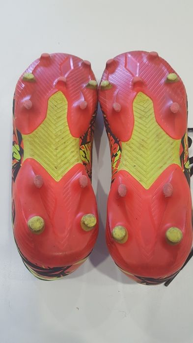 Chuteira adidas messi 37 1/2 Como novo