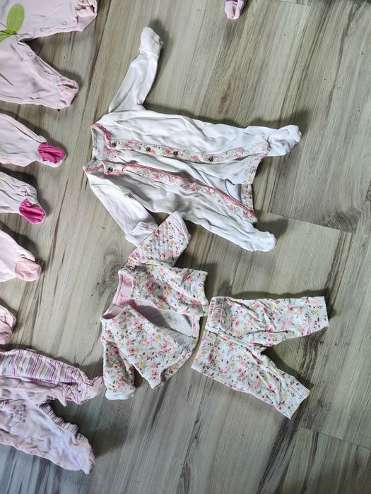 Paka ubrań dla noworodka dziewczynki od 56 w górę
