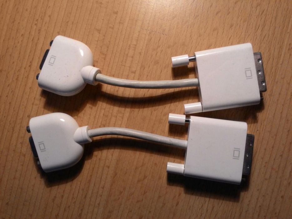 Apple VGA to DVI
