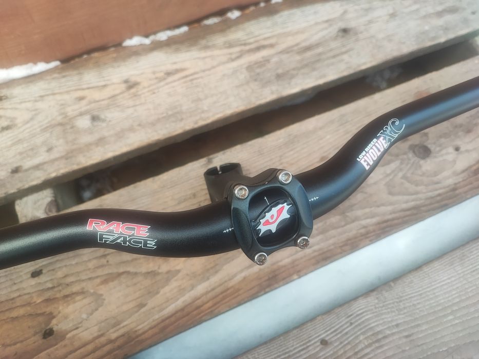 Kierownica i mostek rowerowy Race Face Evolve XC 31.8 ALU retro mtb