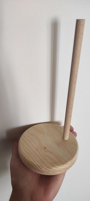 Підставка для кукол