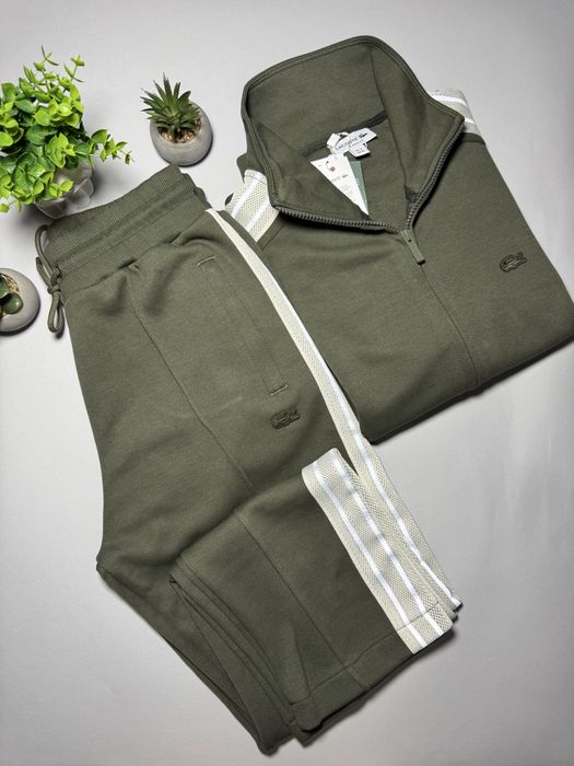 Спортивний костюм Lacoste
