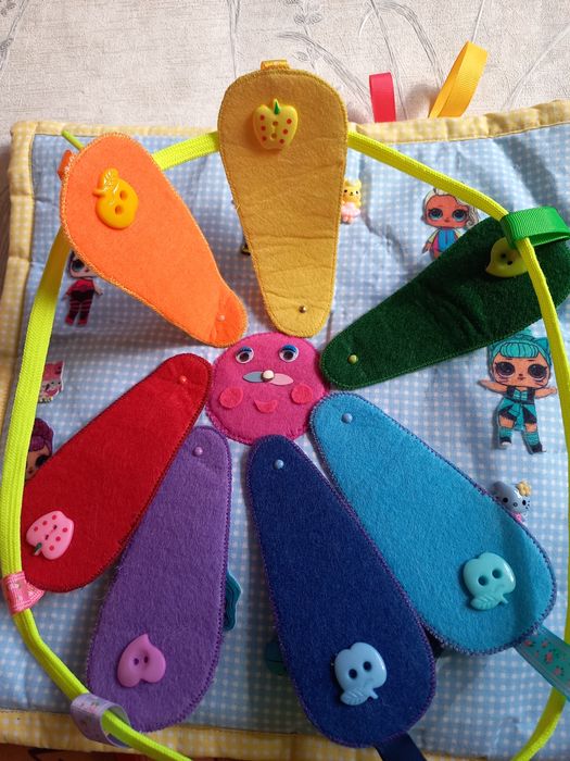 Тактильные планшеты из фетра.