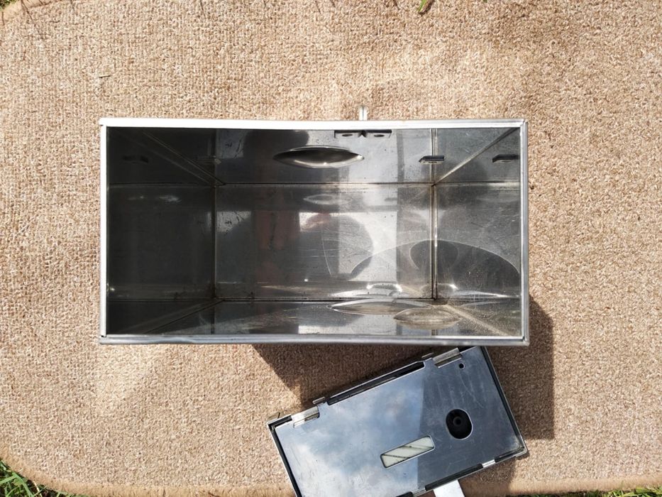 Skrzynka ze stali nierdzewnej