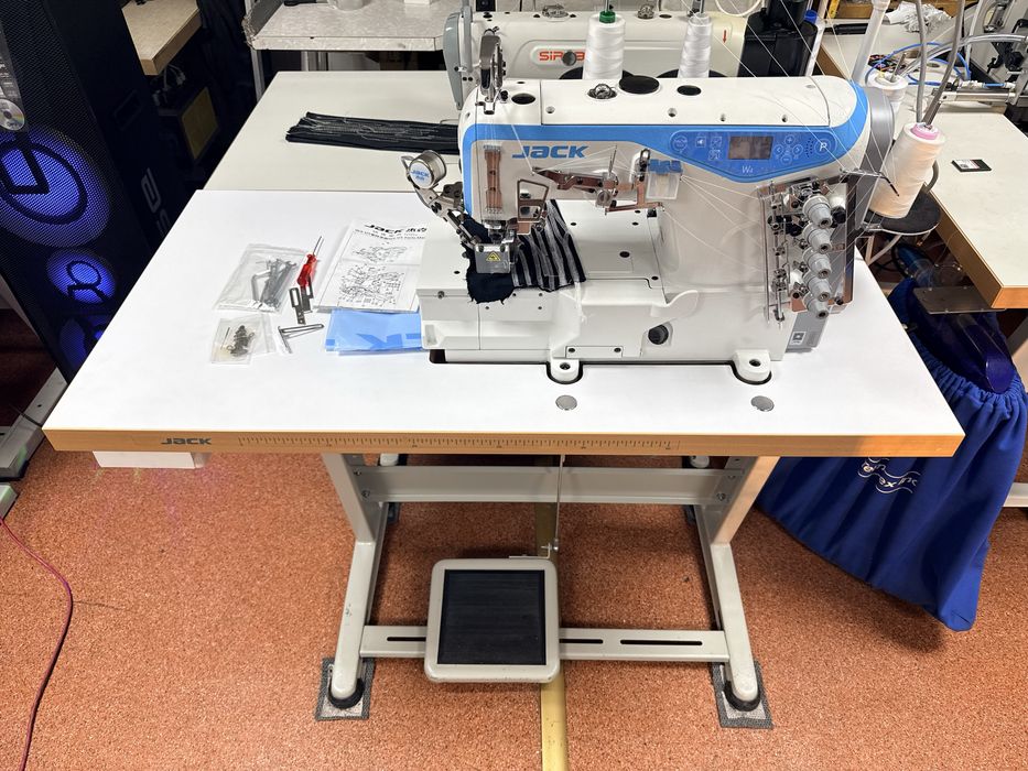 Renderka Dwuigłówka drabinkowa Jack W4-UT 230V 5,6mm AUTOMAT Servo 230