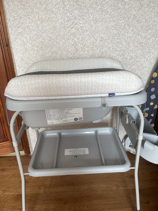 Дитяча ванночка та столик для пеленання 2в1 від Chicco