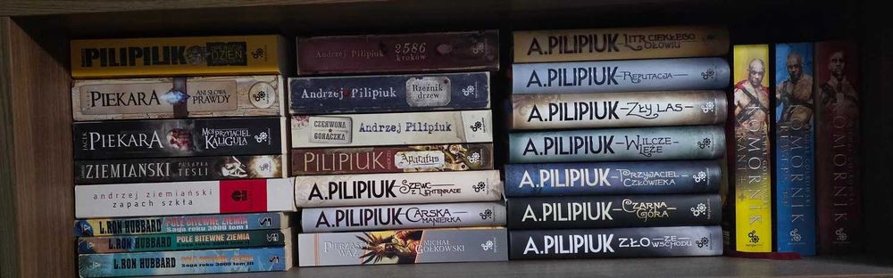 Książki różne - Pilipiuk, Gołkowski, Piekara, Ziemiański 25szt.