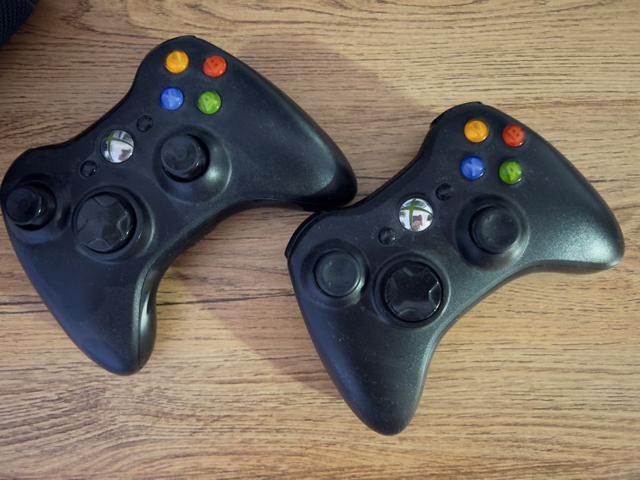 Xbox 360 Slim (+ геймпад)