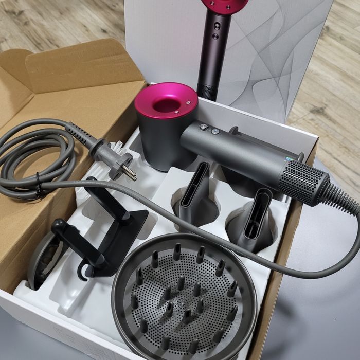 Super hair dryer Фен Dyson supersonic