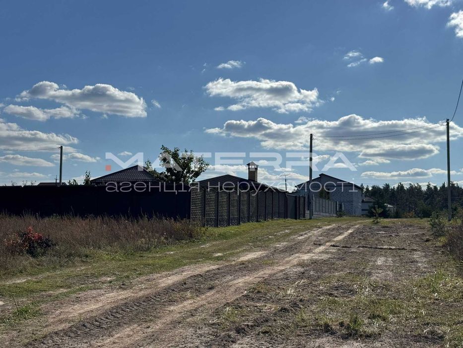 Бобриця Продаж ділянок від 5 соток під забудову від 12 500$