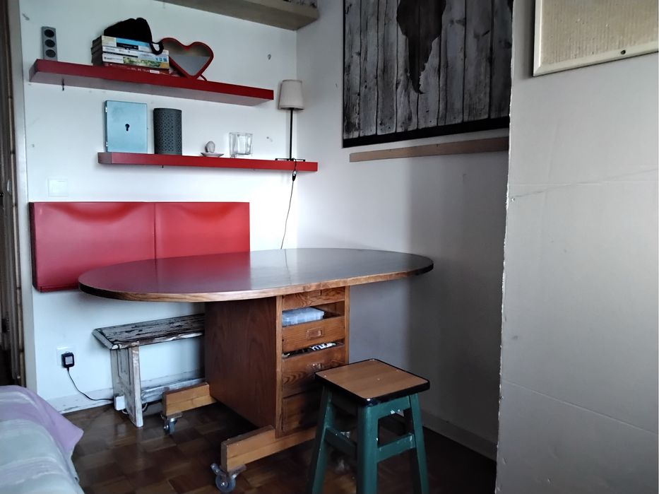 Aluga se quarto no cruzamento , av de roma , av eua