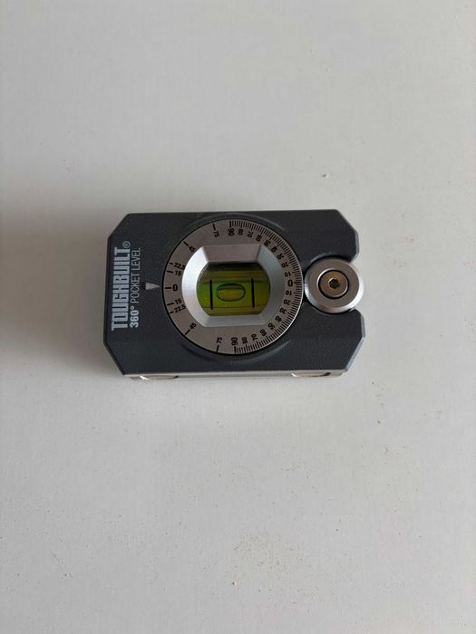 Nível de Bolso 360º ToughBuilt Magnético Profissional