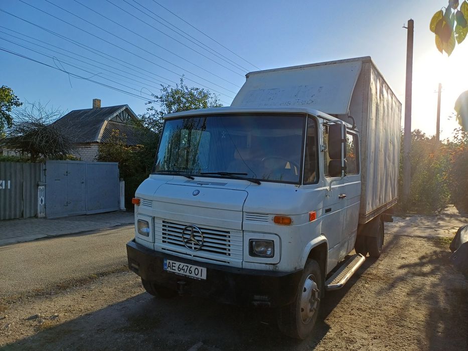 Продам Мерседес 508 - фургон 5+1