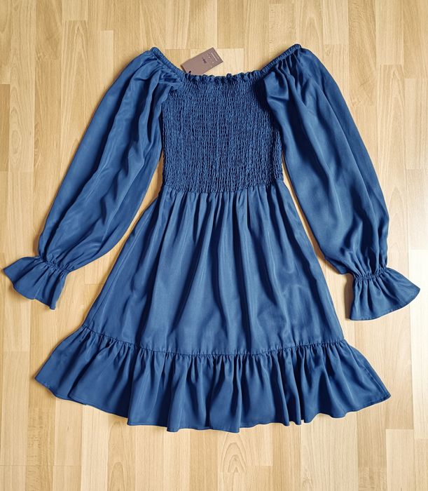 Elegancka sukienka granatowa Mirons