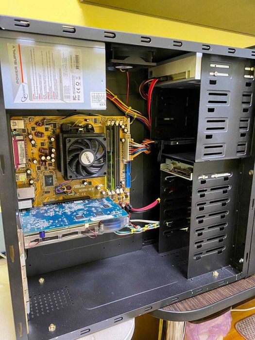 Комп'ютер + Монітор Acer + A4TECH (Клавіатура + Мишка) + WIFI