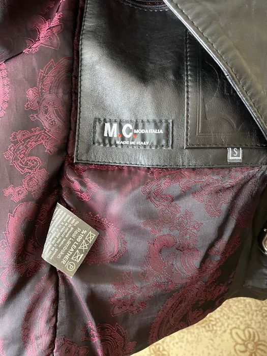 Продаю куртку кожа