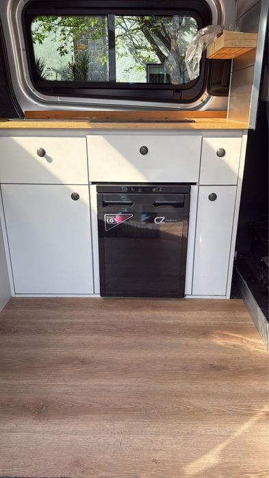 Campervan Ford Costum versao longa