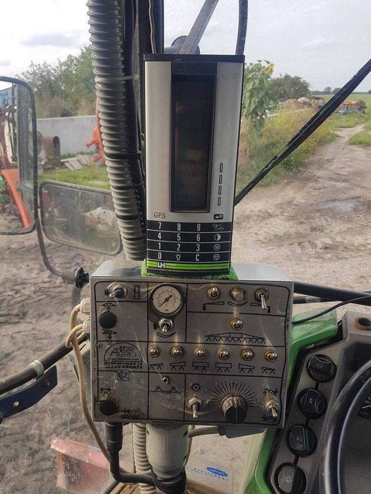 Opryskiwacz samojezdny Zetor 9540