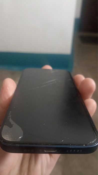 продам айфон 12/64