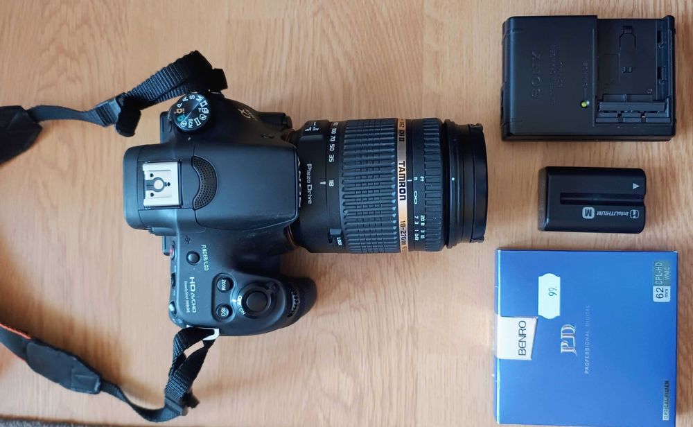 Sony Alfa SLT A58 - komplet akcesorów