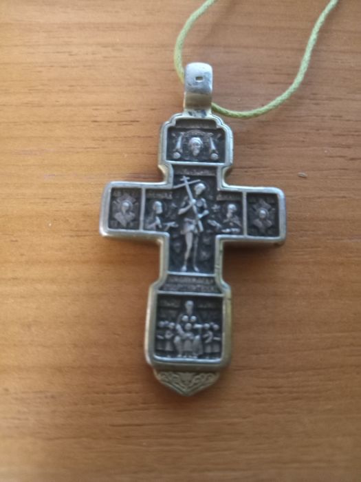 Хрестик позолотою