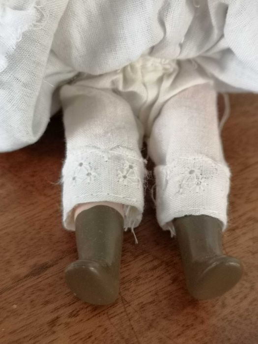 Porcelanowa laleczka, kolekcjonerska