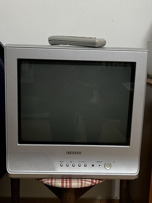 Televisor pequeno Samsung
