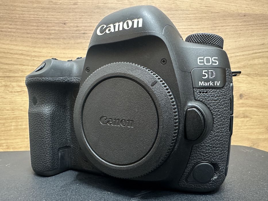 Canon 5D Mark 4 фотоапарати купити на OLX.ua