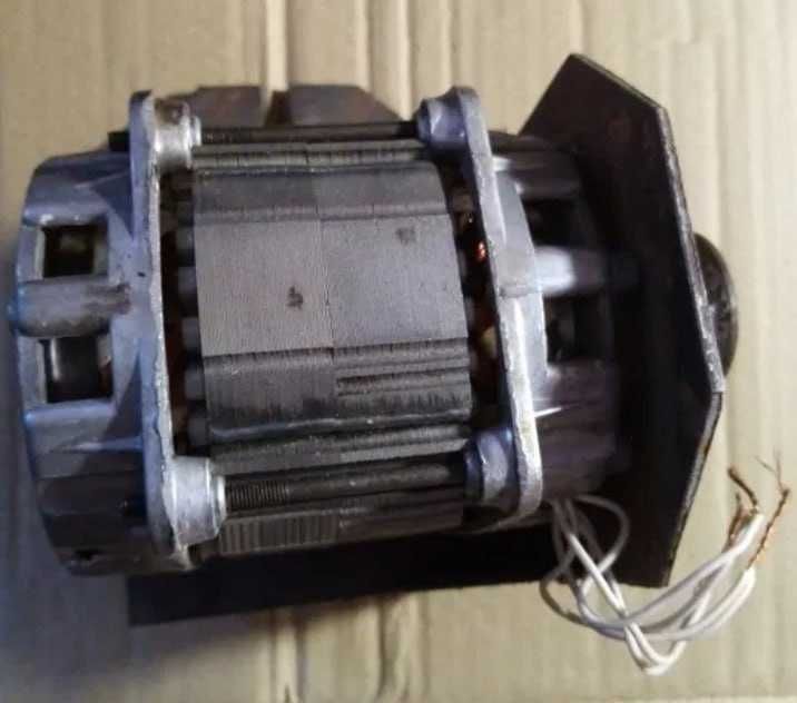 Электродвигатель лифтовой 127В (привод дверей) + станина и шкив