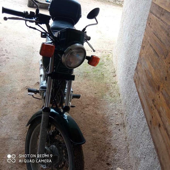 Motociclo Yamaha 125 SR