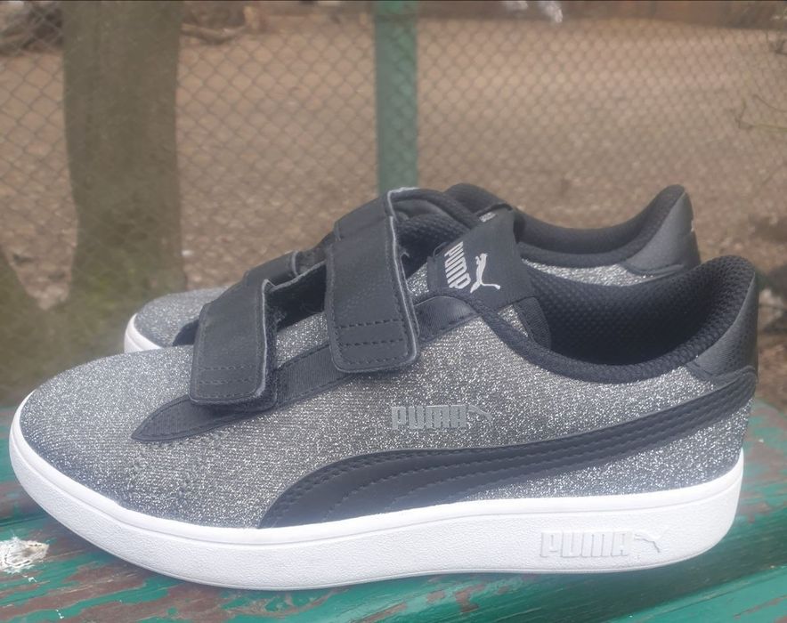 Красовки дитячi PUMA "орiгiнал"+джинси и брюки.В подарок купальник.