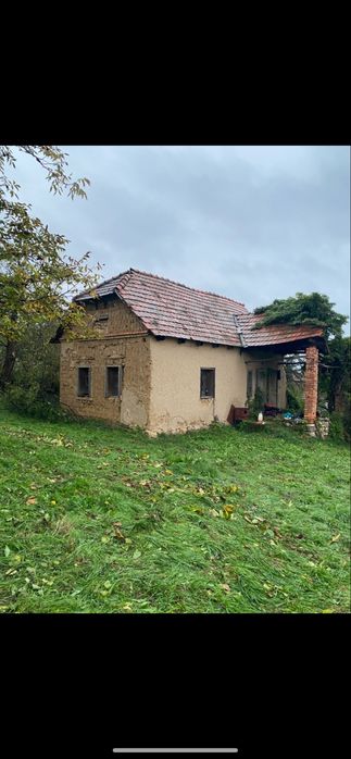 Продаю велику земельну ділянку та будинок