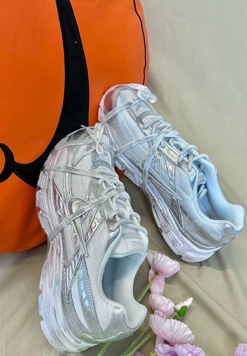 Кросівки Nike Initiator Custom 3.0