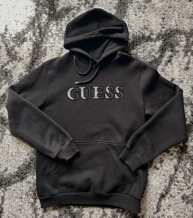 Czarna bluza Guess