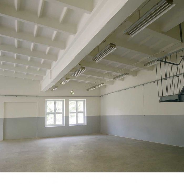 Hala 258,12 m2 na I piętrze na wynajem dostępna od lutego 2026