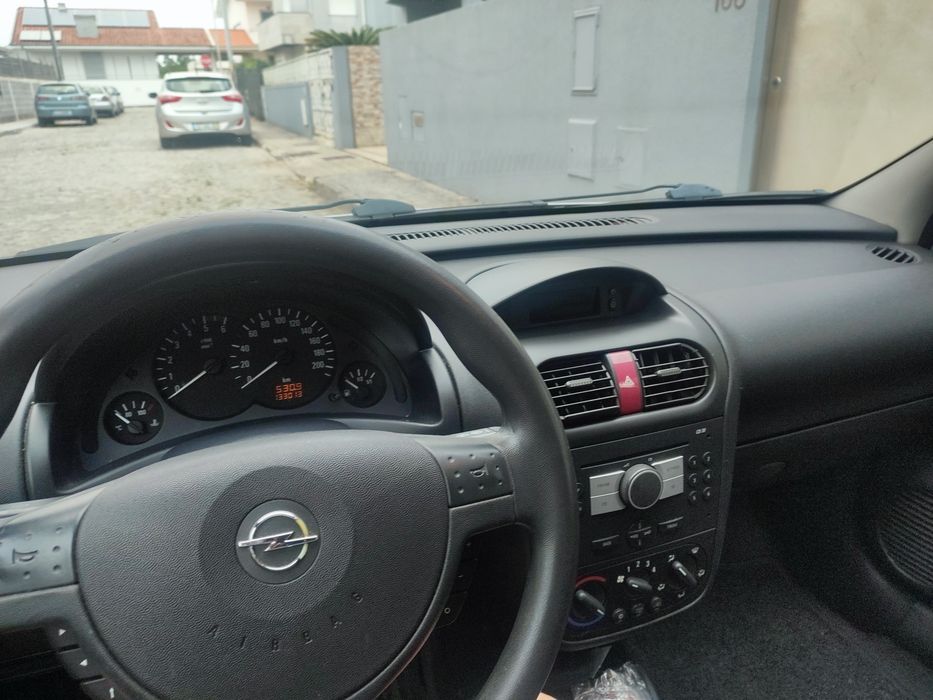 Opel corsa C Van 133.000km reais