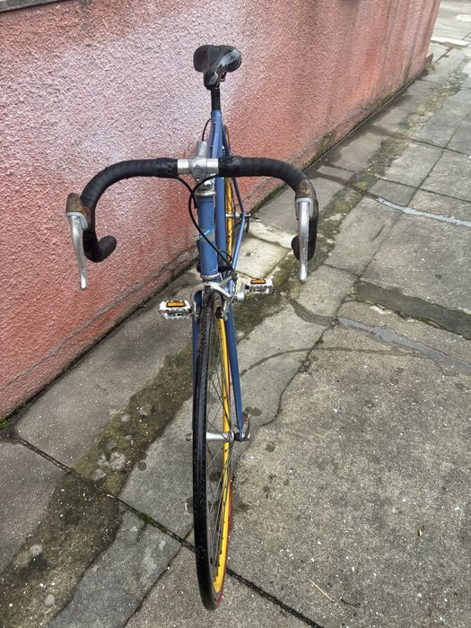 Bicicleta antiga ciclismo