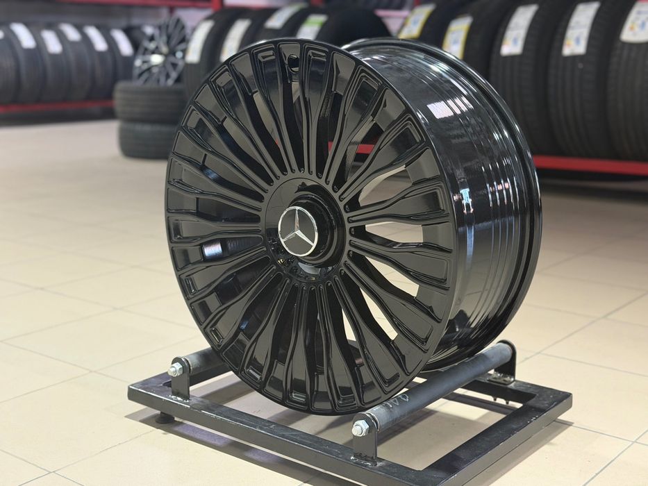 Різноширокі диски REPLICA FB Mercedes 227 R20*8,5/9,5 ET36/43,5 Dia 66,56