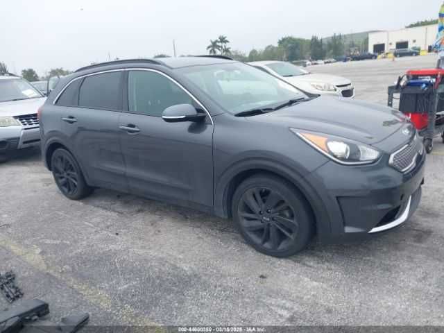 Kia Niro Touring 2019 /